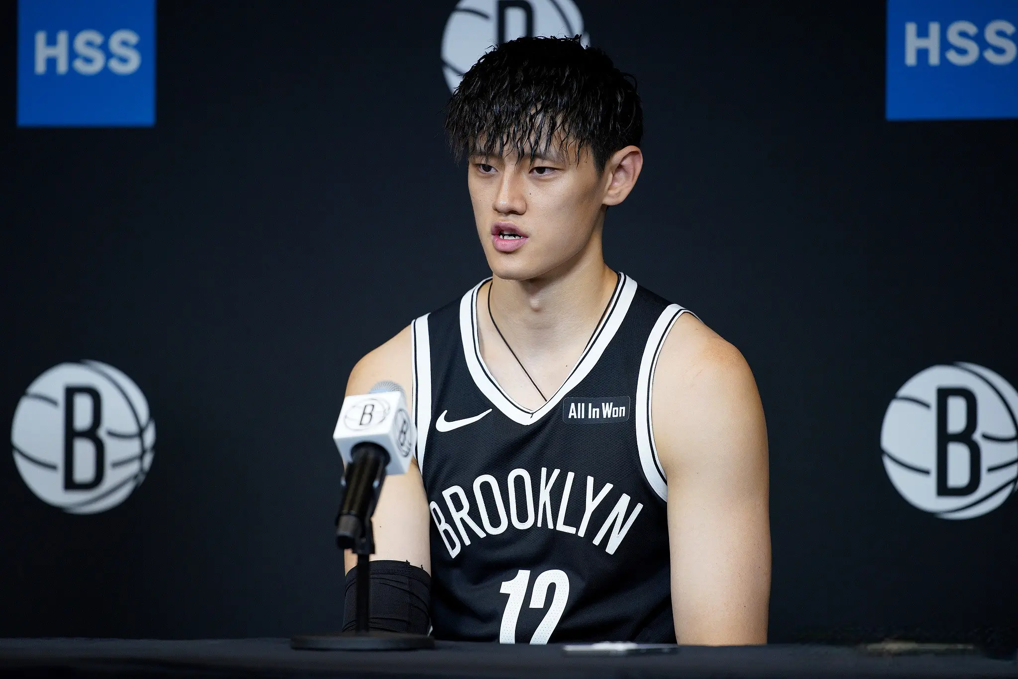 季效力于太